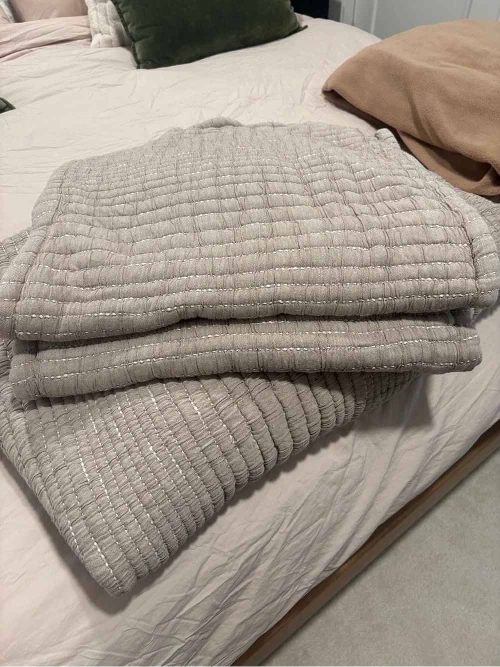 Quince Quilted Cotton Bedspread in Light Taupe